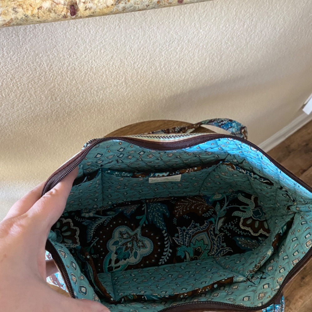 Vera Bradley Bag - Picture 5 of 5